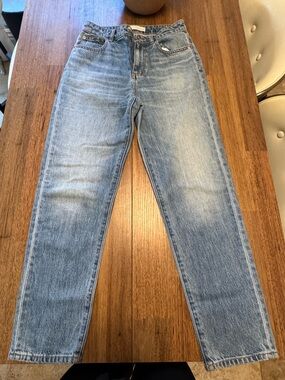 Zara Classic Light Wash High-Rise Jeans